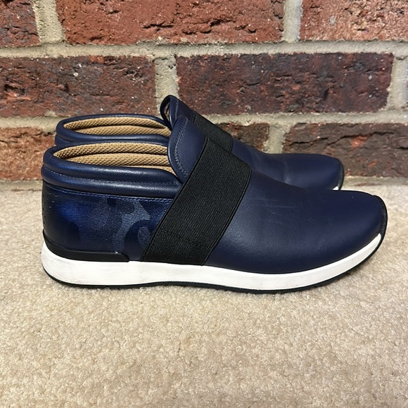 Worn Once!! SZ 6.5 women’s Vionic Calina Camo slip on tennis shoe! Leather!! - Picture 7 of 8